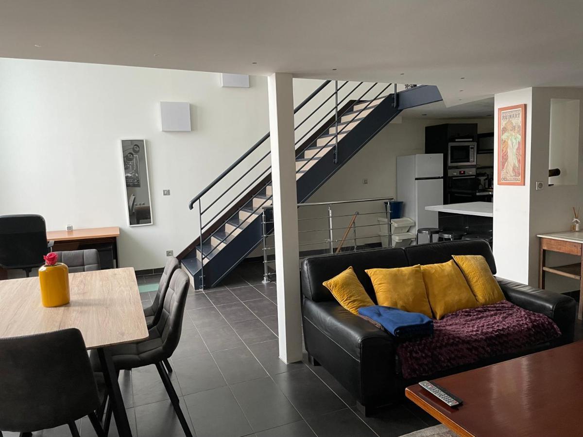 Loft Triplex 3 Chambres Doubles Villeurbanne Exterior photo